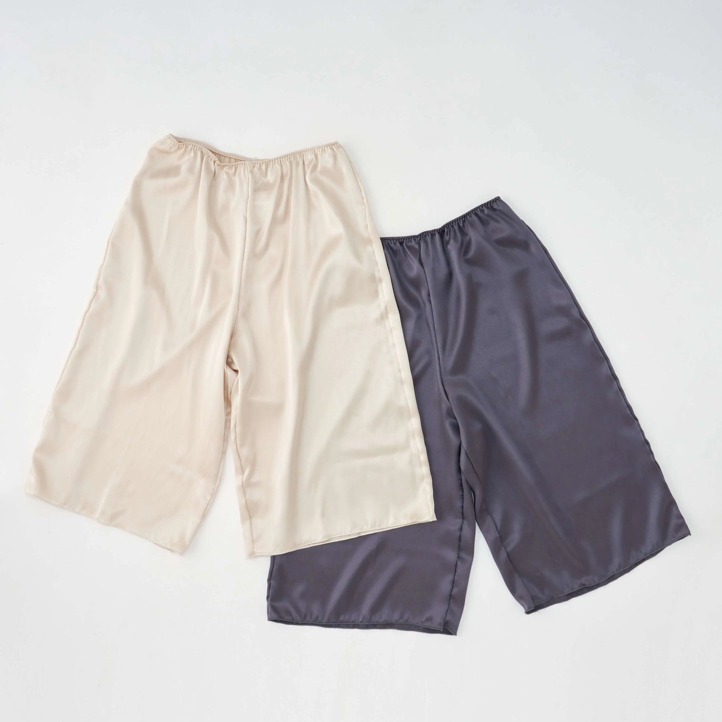 贅沢シルクの上下セット(ドレープキャミソール+ペチコートパンツ)*
