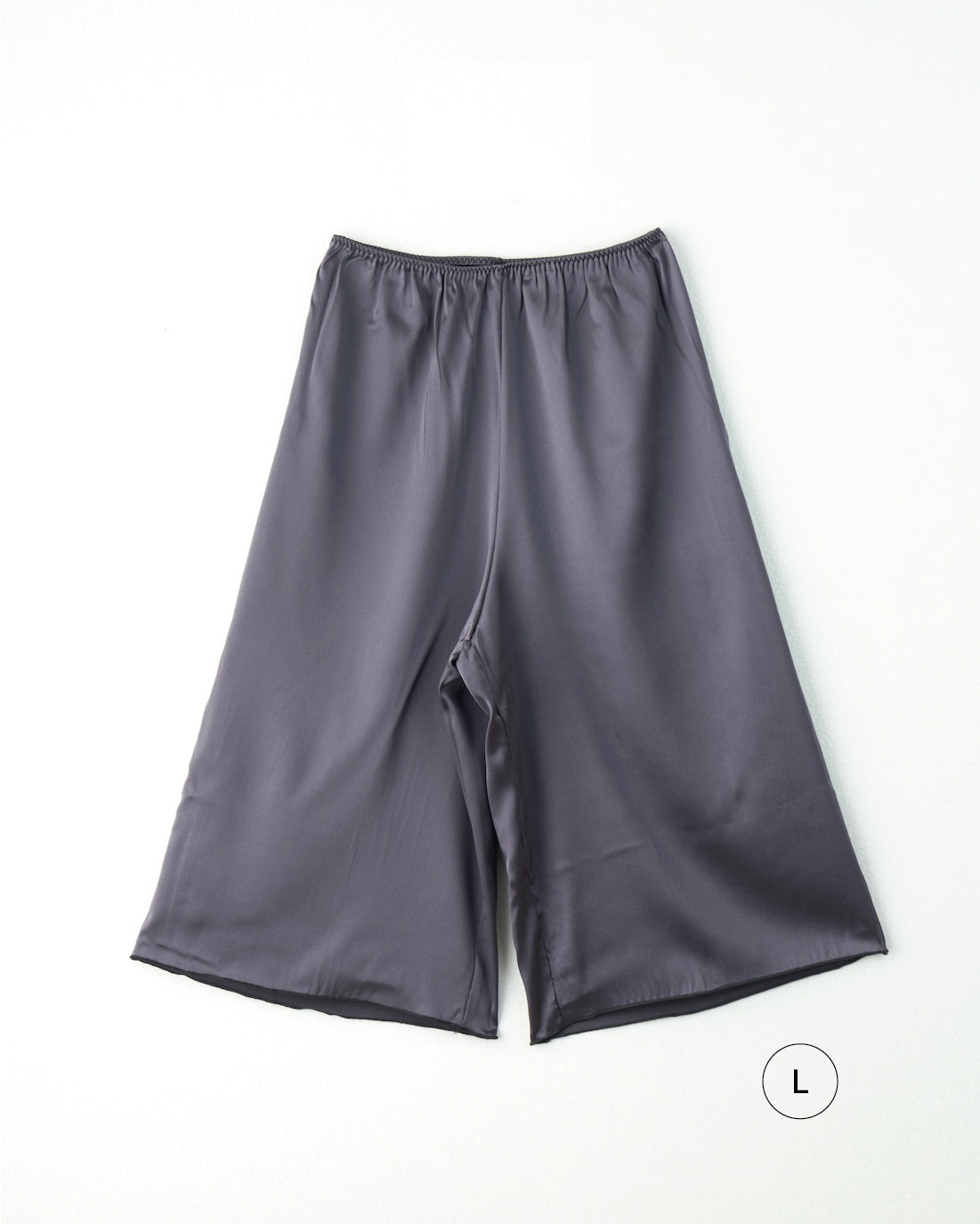 リラックスタイムに着たいシルクペチコートパンツ*