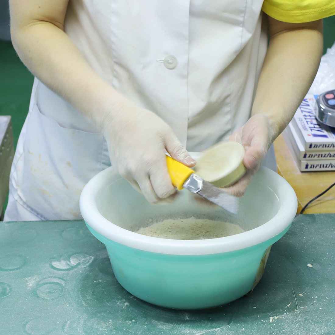 敏感肌にも使える、瀬戸内海の塩石鹸*
